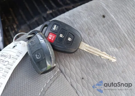 2016 Toyota Corolla Le z USA, uszkodzony, nr VIN 2T1BURHE7GC586942